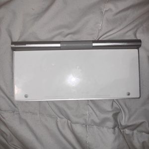 Mac Keyboard (great condition)